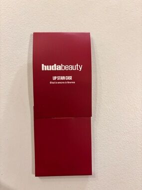 Huda Beauty Patent Leather Lip Case - Red